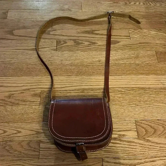 Little Western Style Brown Leather Crossbody Horseshoe Shape  Bag - Picture 1 of 12